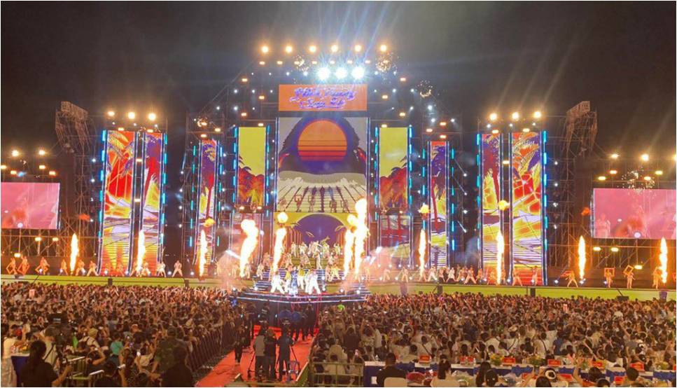 Outdoor Music Festival Staging