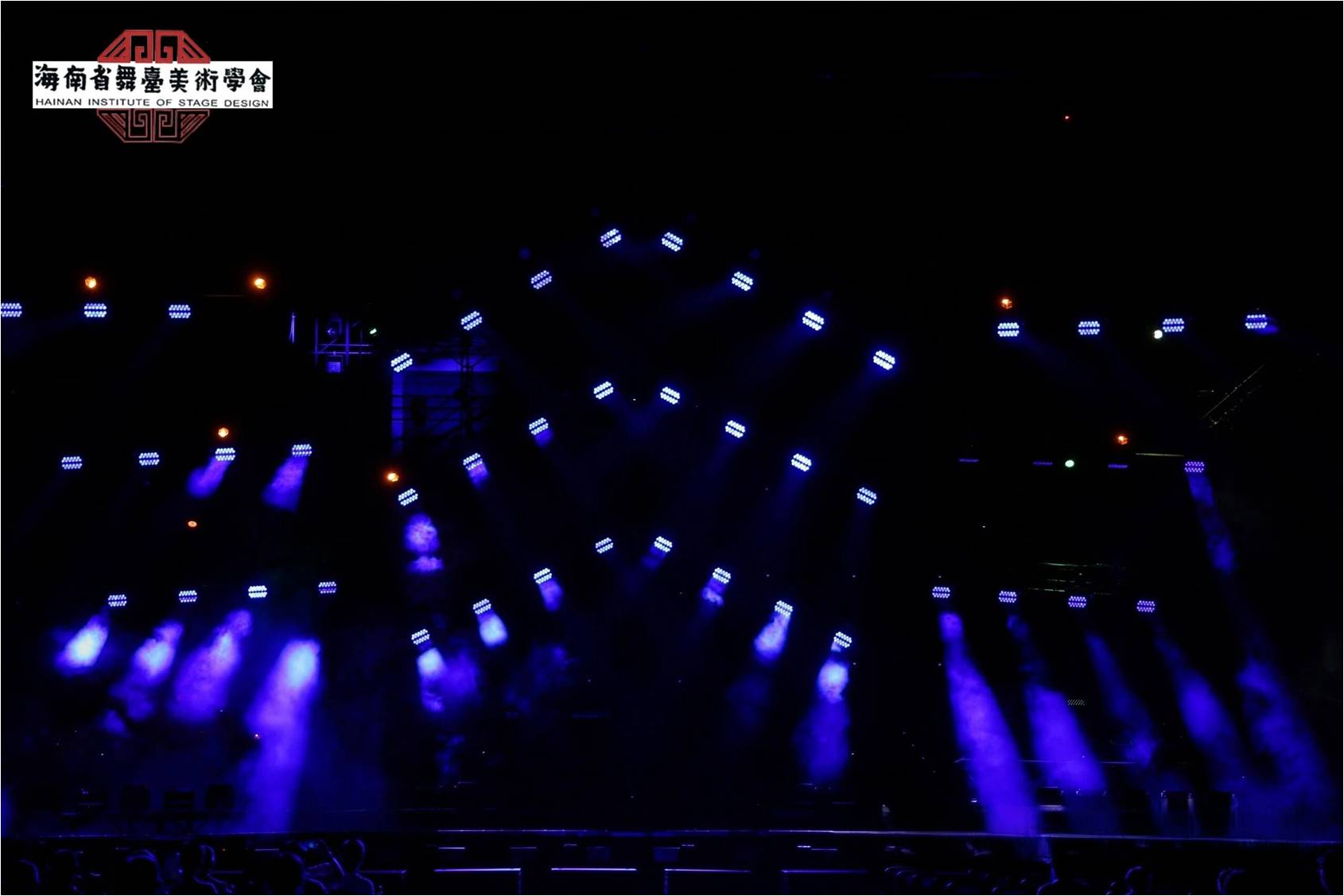 Waterproof LED stage lighting for concert touring systems