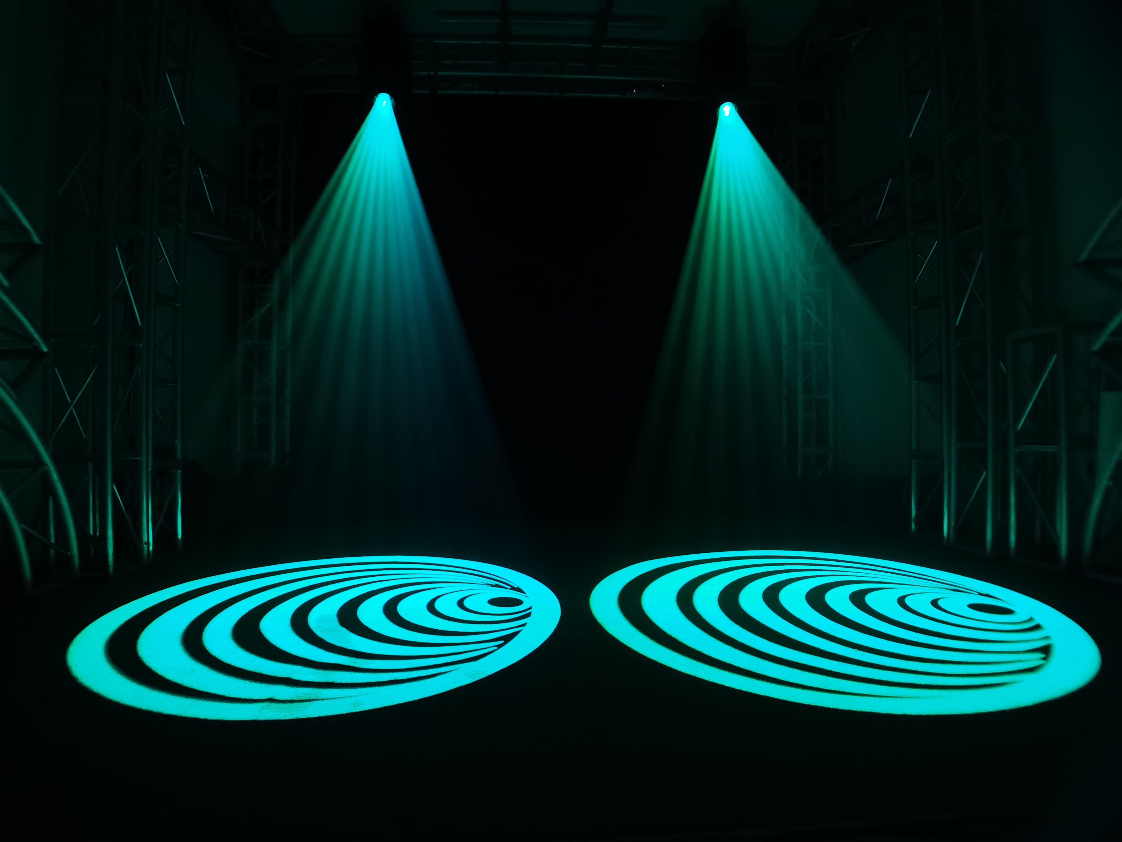 Watch Hybrid 400 Moving Head Light CMY and CTO Product Video